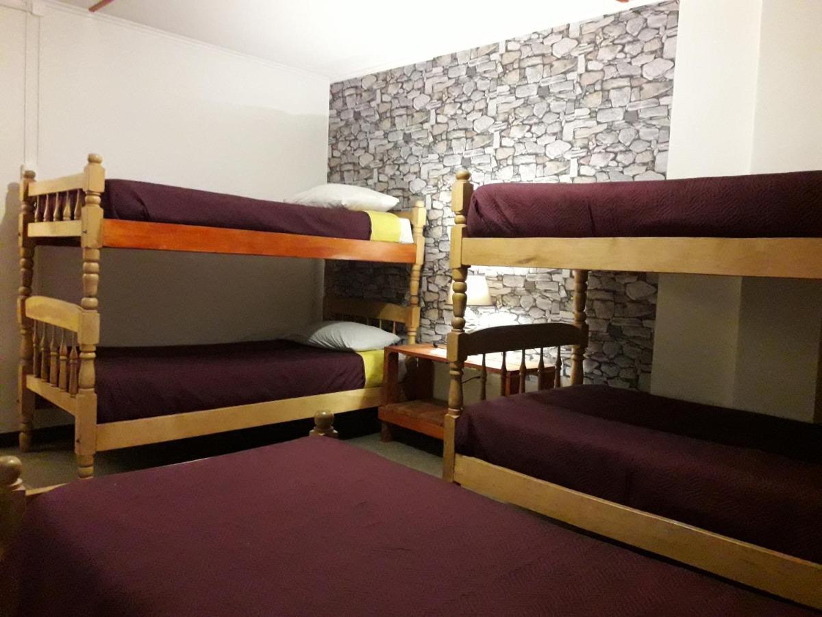 Hostal Torres Del Paine 2 푼타아레나스 외부 사진